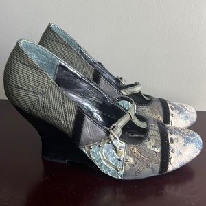 Kenzie Marathon Wedge size 7.5